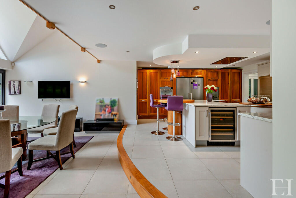 Additional image 31 of Lexden Road, Colchester