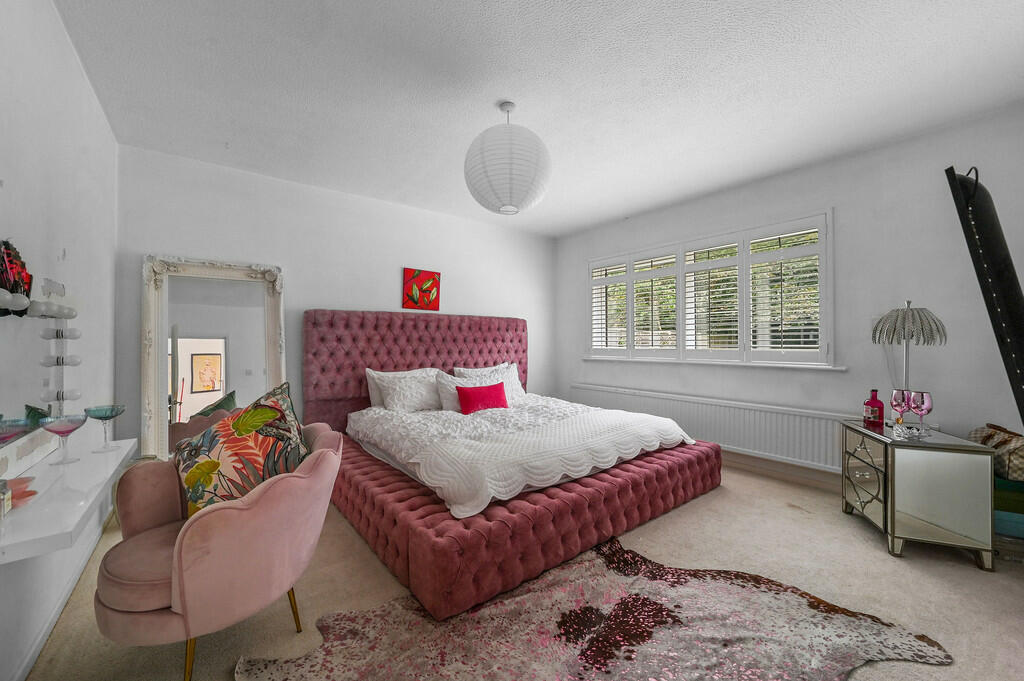 Additional image 22 of Ernalds Close, Earls Colne, Essex