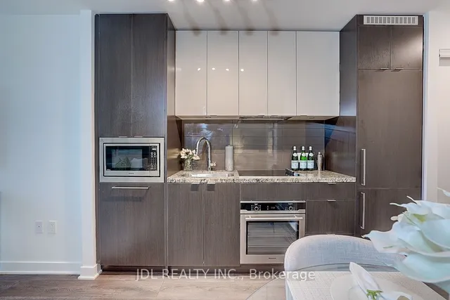 Additional image 8 of 125 Blue Jays Way Unit 2501