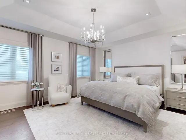 Additional image 17 of 696 Glengrove Ave