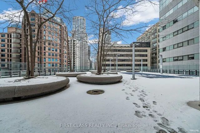 Additional image 29 of 832 Bay St Unit 4609