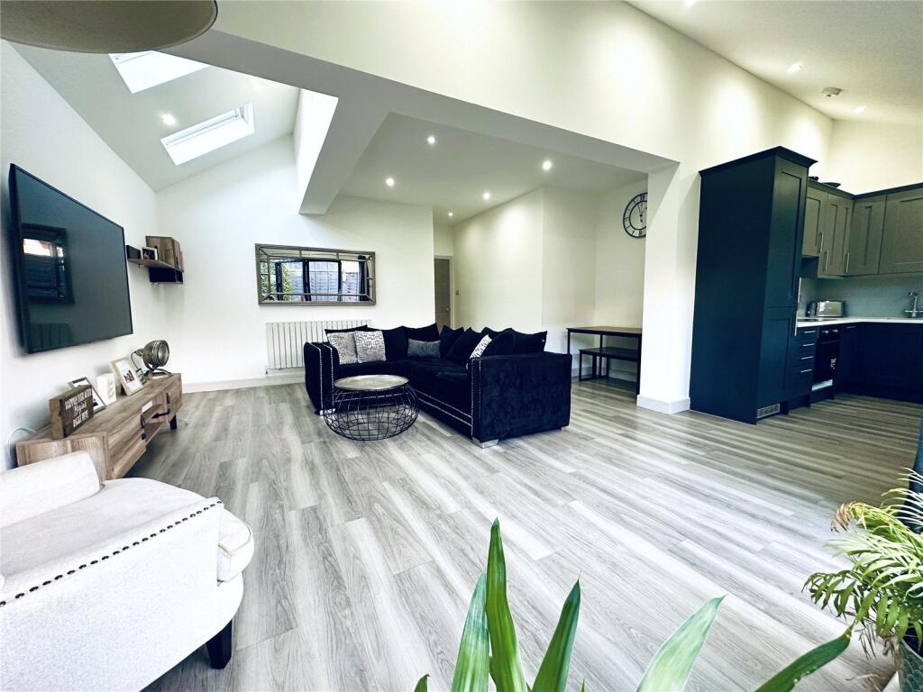 Additional image 18 of West Hill, Sanderstead, South Croydon, CR2