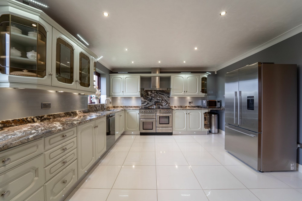 Additional image 10 of Rectory Close, CH8