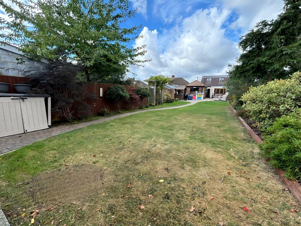 Additional image 52 of Thorndon Avenue, West Horndon, Brentwood