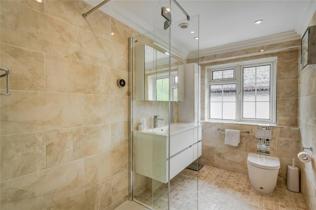 Additional image 32 of Paddock Chase, CM8