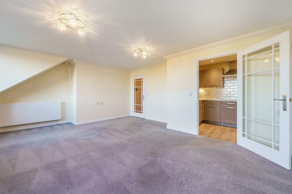 Additional image 5 of Cooper Lodge, Frinton-On-Sea