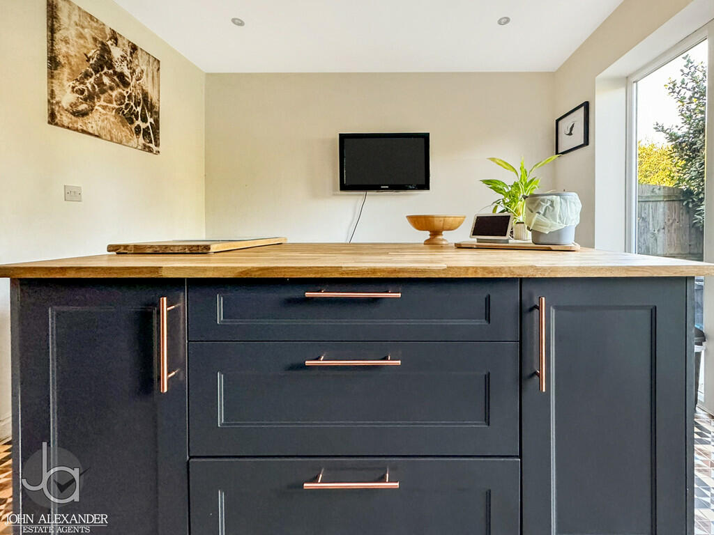 Additional image 6 of Cowdray Avenue, Colchester