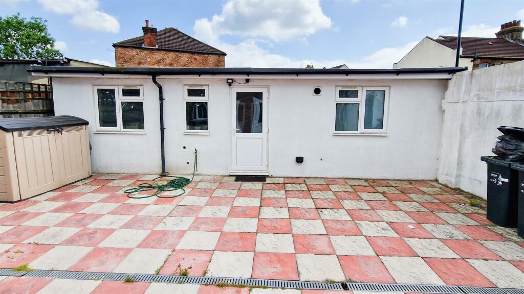 Additional image 6 of Meadvale Road, Croydon