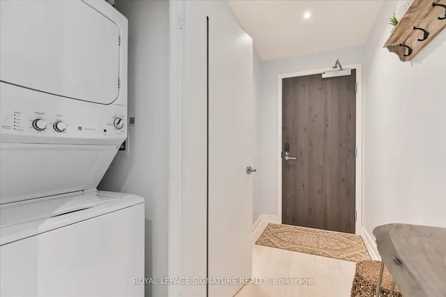 Additional image 17 of 20 Lombard St Unit 4107