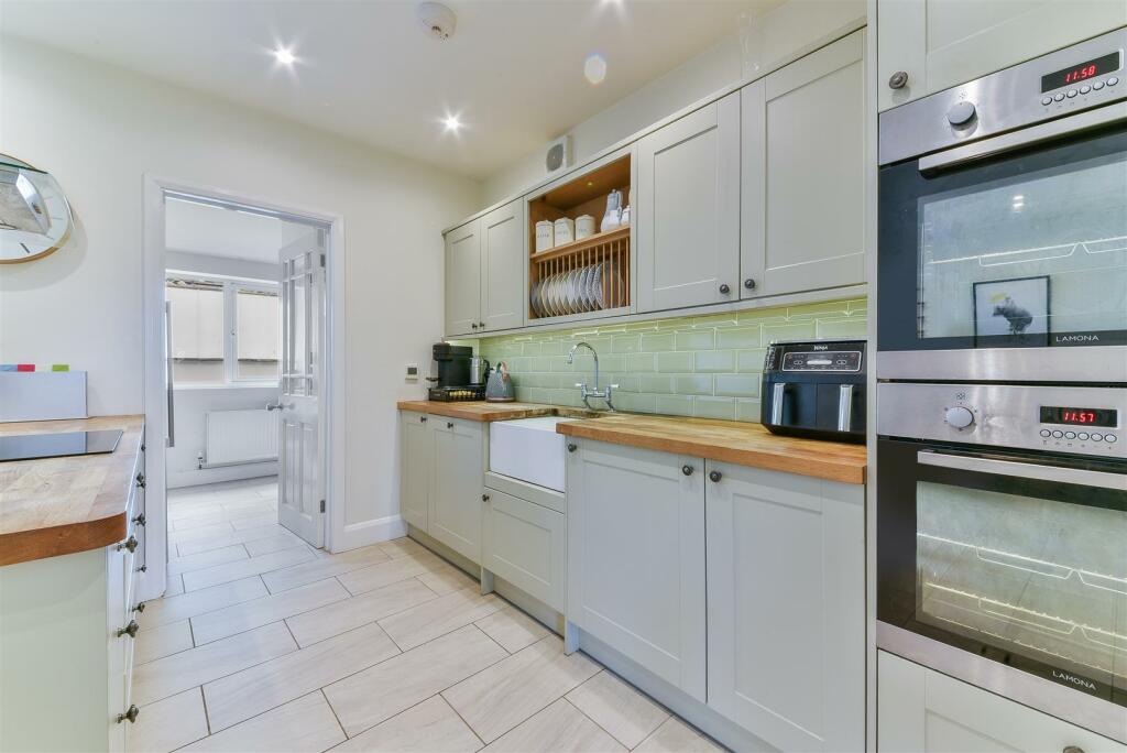 Additional image 10 of Outwood Lane, Chipstead,