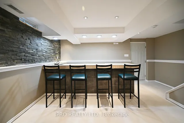 Additional image 25 of 21 Vista Green Cres