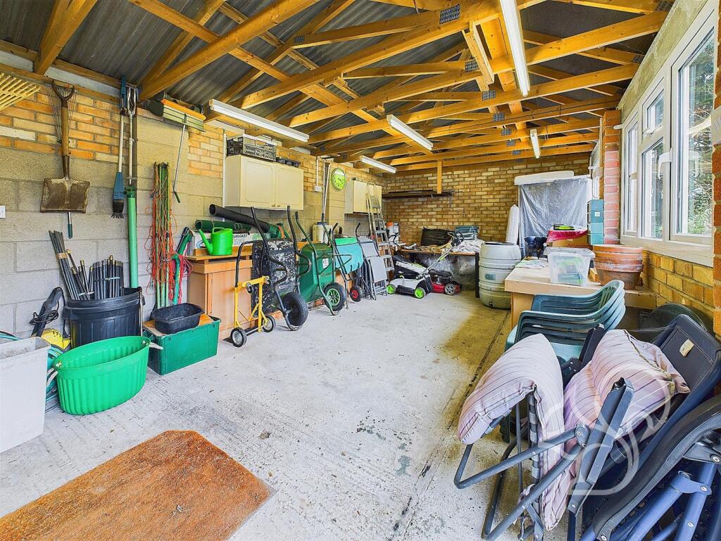 Additional image 23 of Links View, Newton