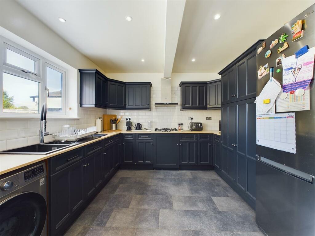 Additional image 7 of Stoats Nest Village, Coulsdon