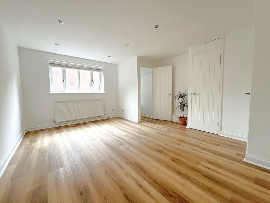 Additional image 3 of Wellington Place, Brentwood, Essex, CM14