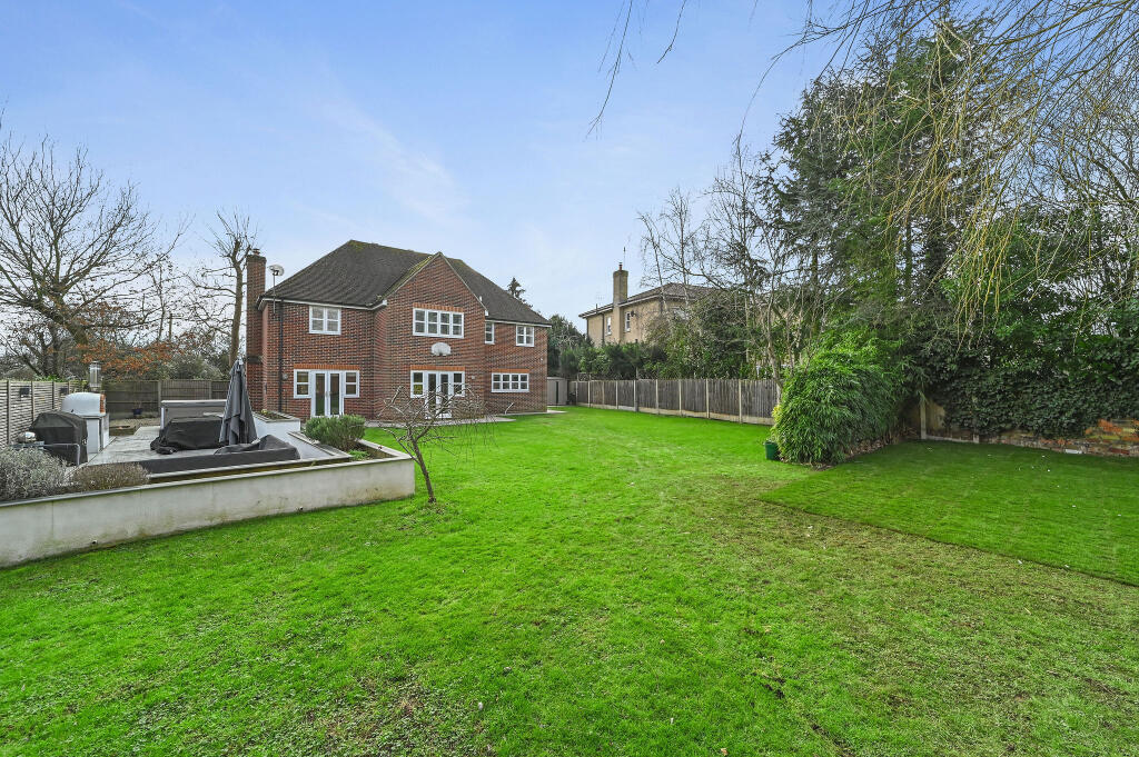 Additional image 3 of The Willows Gutters Lane Broomfield Chelmsford CM1 7BT