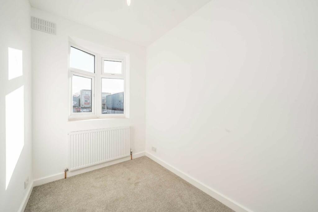 Additional image 9 of Bond Road, Mitcham