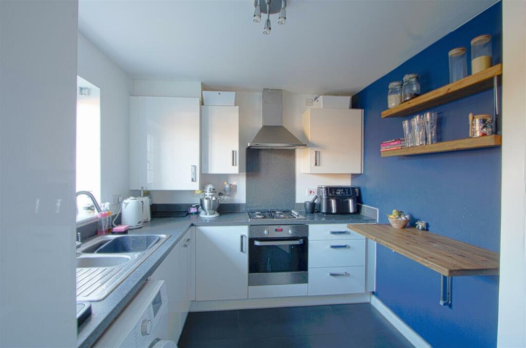 Additional image 4 of Rosebay Avenue, Billericay