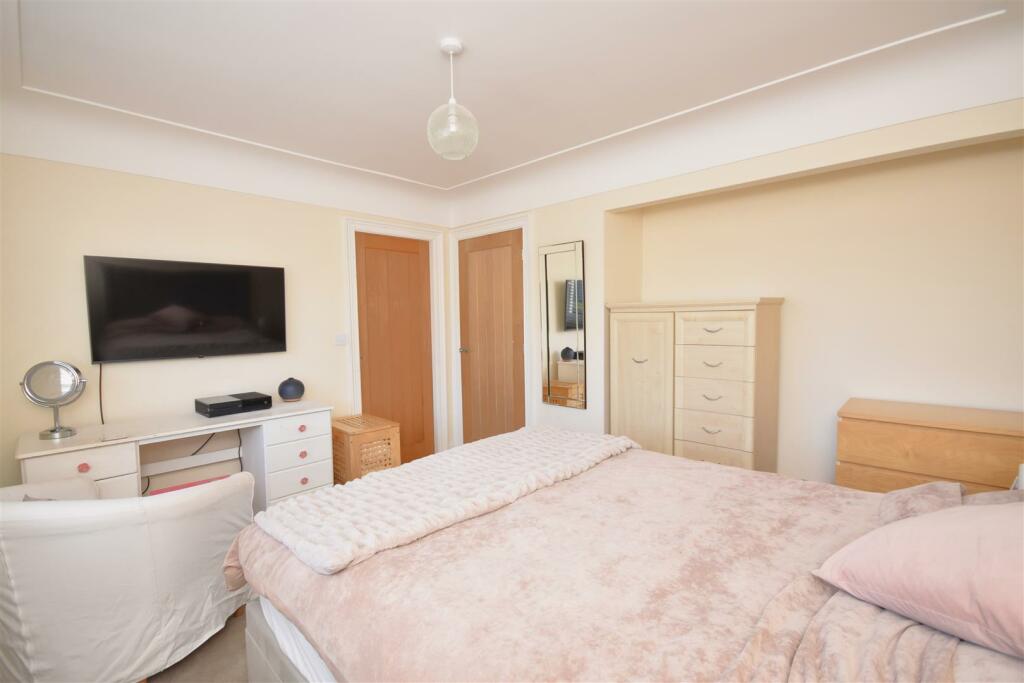 Additional image 12 of Stonebank Drive, Little Neston