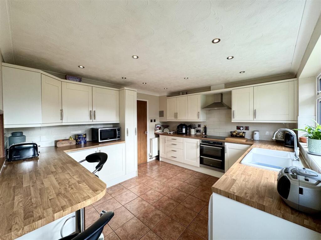 Additional image 11 of Steam Mill Road, Bradfield