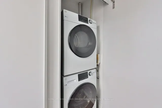 Additional image 21 of 50 East Liberty St Unit 1127