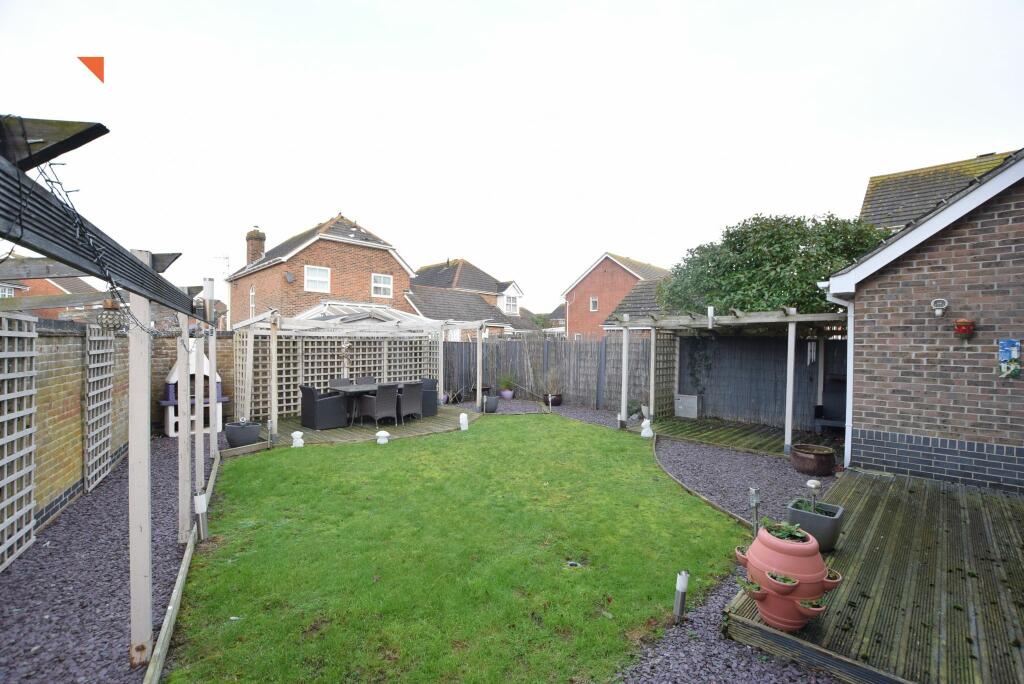 Additional image 4 of Selsey Avenue, Clacton-on-Sea