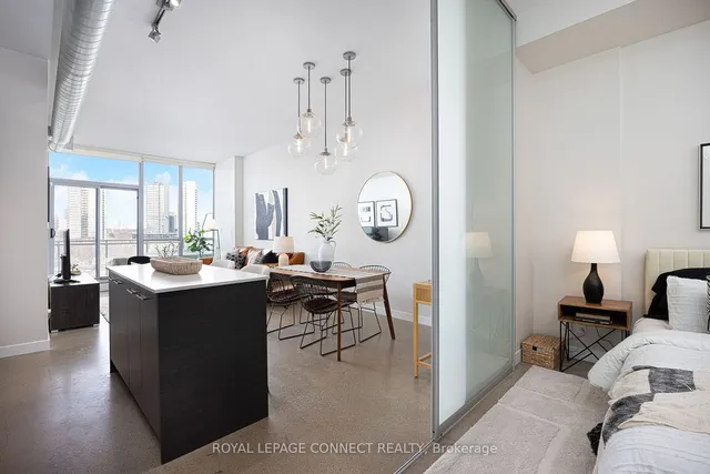 Additional image 5 of 510 King St Unit 807