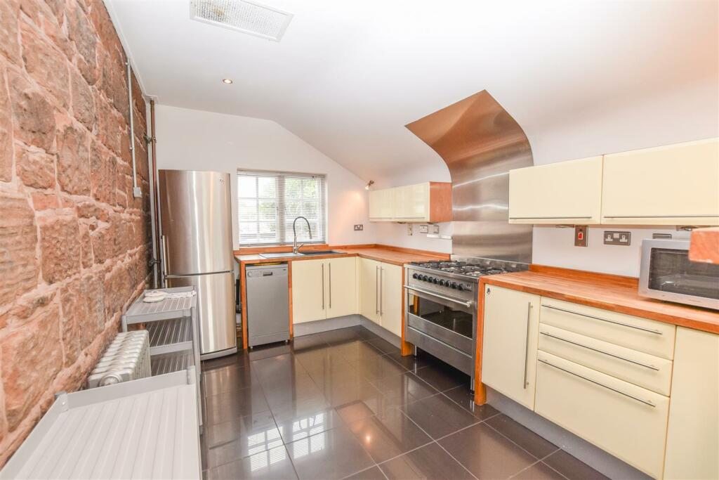 Additional image 7 of Victoria Road, Little Neston, Neston