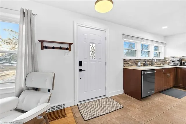 Additional image 5 of 532 Courtland Ave