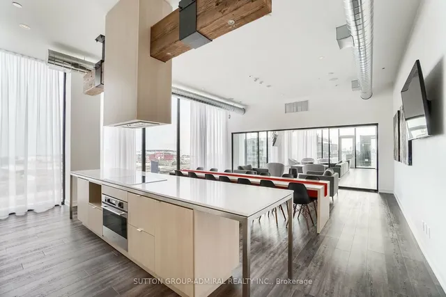 Additional image 35 of 135 East Liberty St Unit 1003