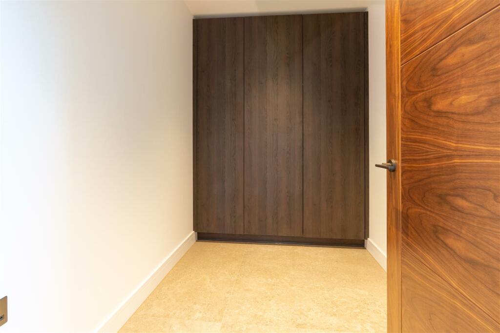 Additional image 28 of Broomhills Chase, Little Burstead, Billericay