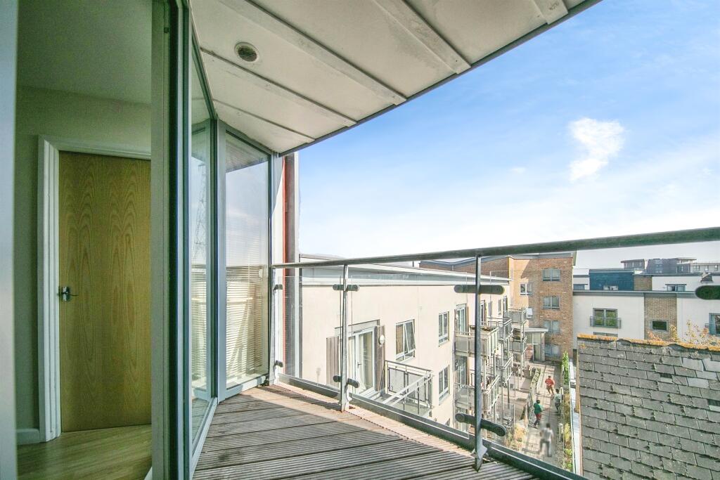 Additional image 17 of Quayside Drive, Colchester