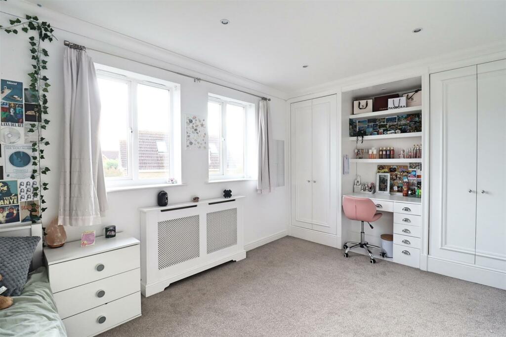 Additional image 24 of Grantham Avenue, Great Notley, Braintree