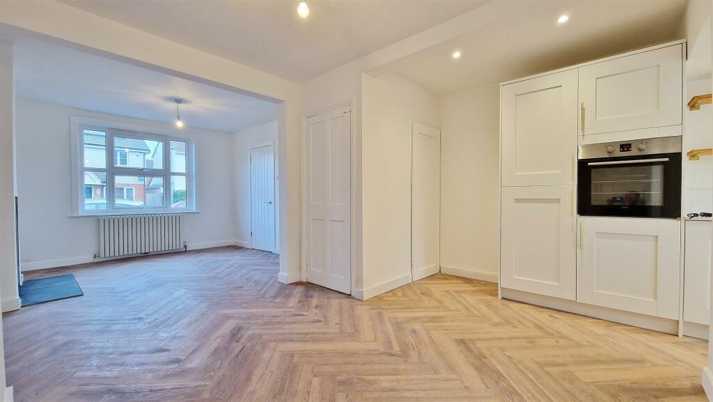 Additional image 7 of Pole Barn Lane, Frinton-On-Sea