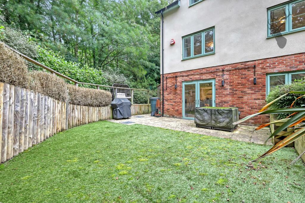 Additional image 23 of Magnolia Crescent, Great Warley, Brentwood