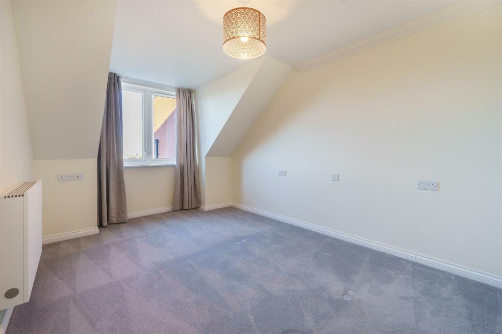 Additional image 7 of Cooper Lodge, Frinton-On-Sea