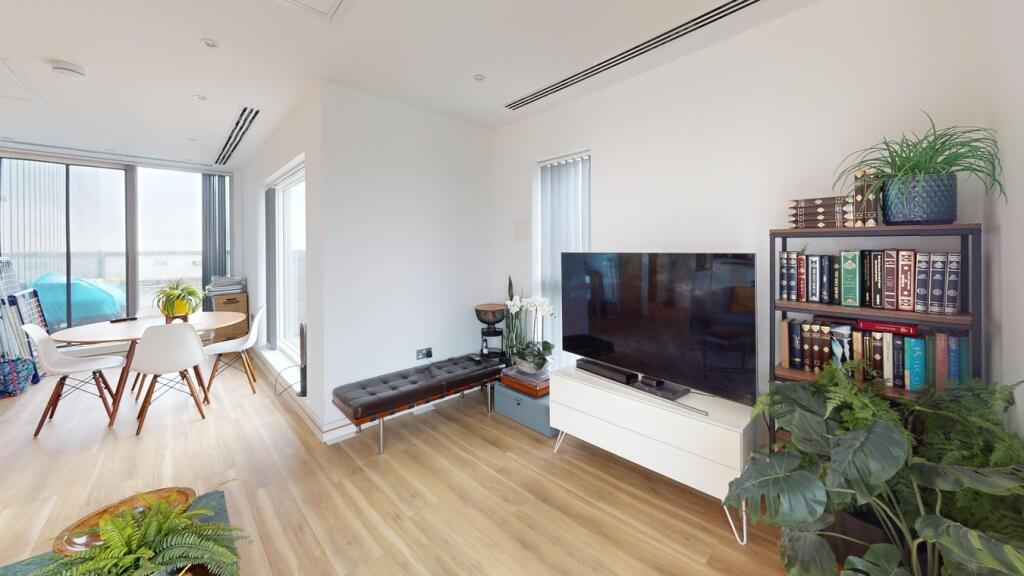 Additional image 23 of Cherry Orchard Road, Croydon, CR0