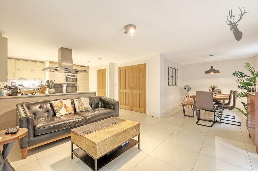 Additional image 6 of Magnolia Crescent, Great Warley, Brentwood