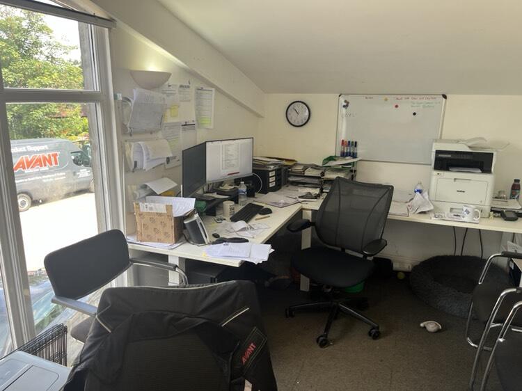 Additional image 3 of CM6