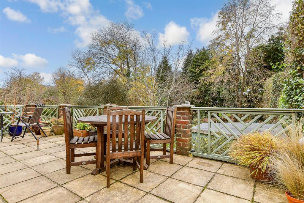 Additional image 14 of Lackford Road, Chipstead, Coulsdon, Surrey