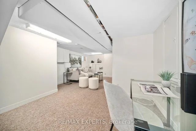 Additional image 22 of 54 Dennis Ave