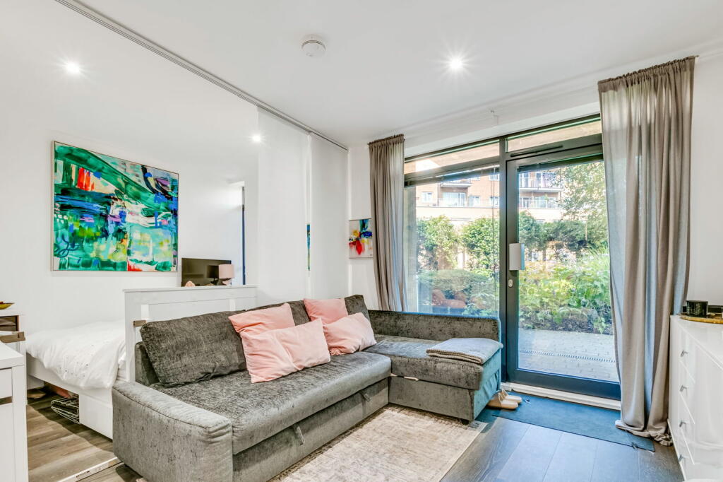 Additional image 5 of Whitestone Way, Croydon, CR0 4FG