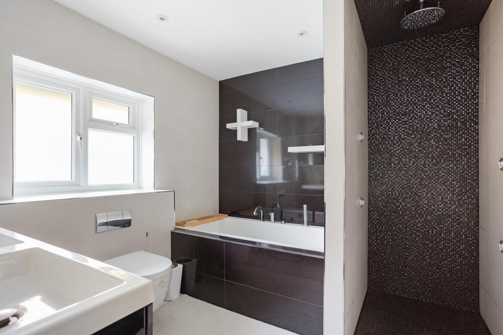 Additional image 7 of Harestone Valley Road, Caterham, CR3