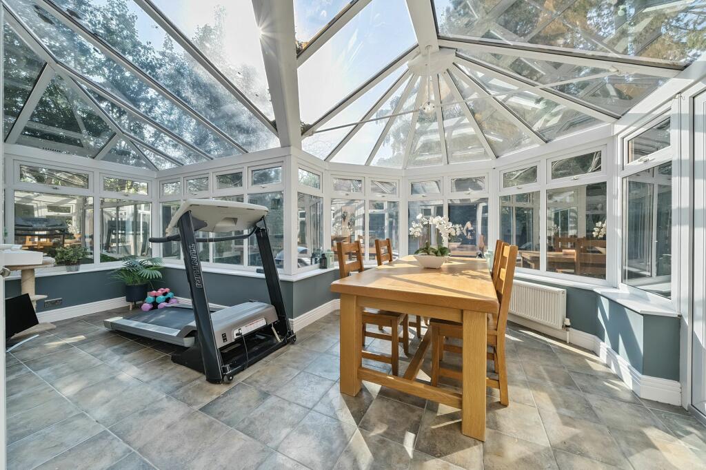 Additional image 2 of West Parkside, Warlingham, CR6