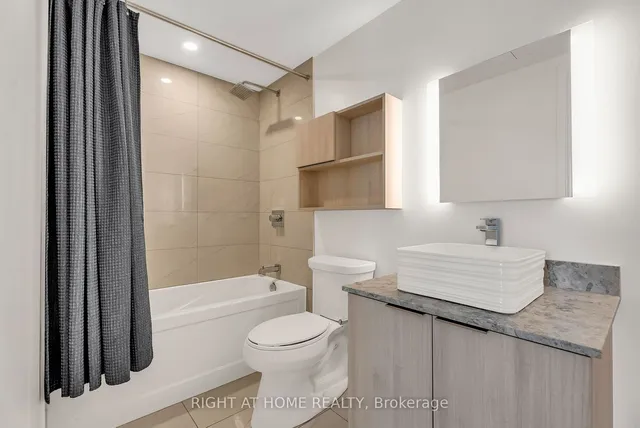 Additional image 25 of 501 Yonge St Unit 1212