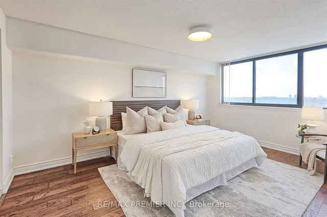 Additional image 21 of 40 Richview Rd Unit 1503