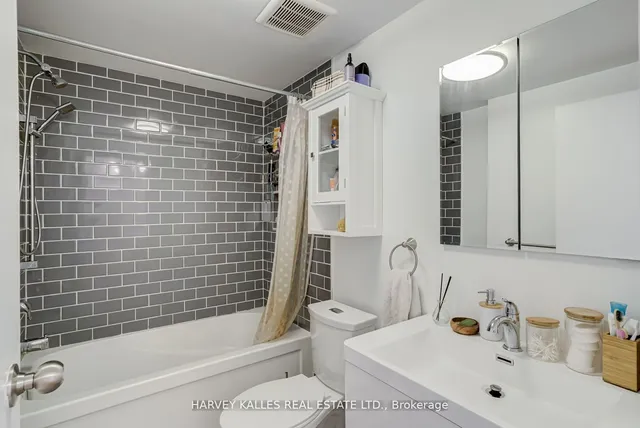 Additional image 25 of 72 Thirteenth St