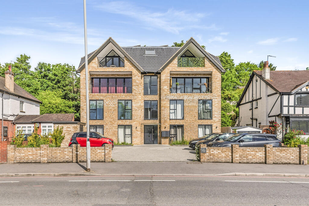 Additional image 12 of Brighton Road, COULSDON