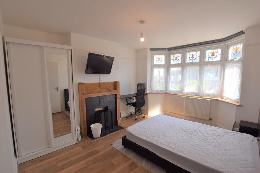 Additional image 5 of Greenstead Road, Colchester