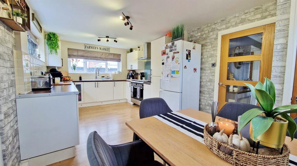 Additional image 8 of Bemerton Gardens, Kirby Cross