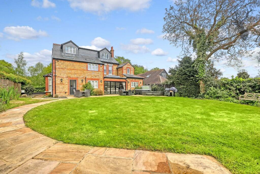 Additional image 21 of Coppice Row, Theydon Bois, Epping